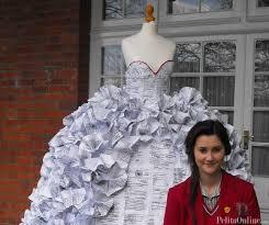 Gadis ini membuat gaun pengantin dari surat cerai