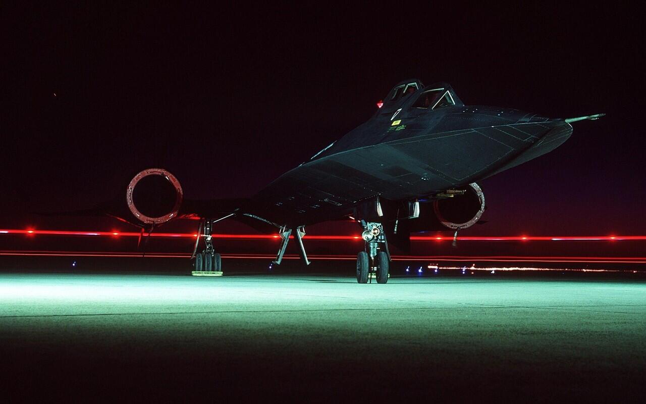 Fakta Yang &#91;Mungkin&#93; Kamu Tidak Ketahui Tentang SR-71 Blackbird