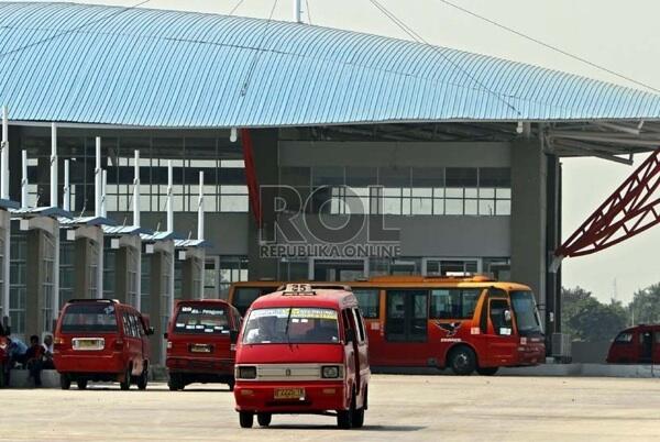 TERMINAL TERPADU PULO GEBANG