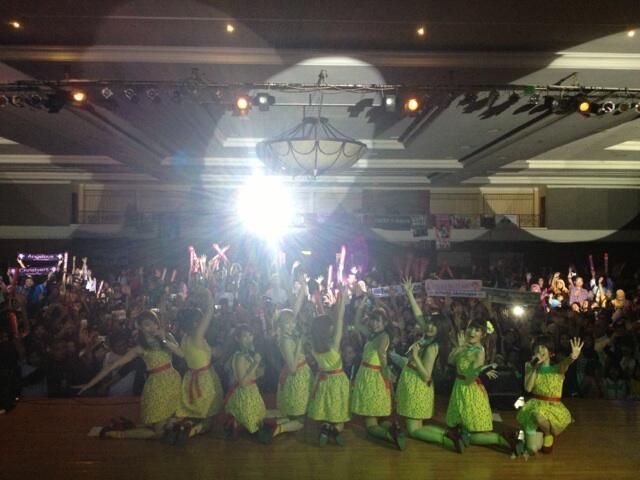 Konser di 33 Provinsi dalam 31 hari, Cherrybelle raih penghargaan MURI (+Pict)