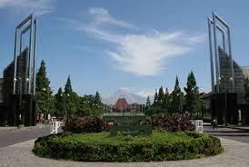 10 Universitas Terbaik DI Indonesia Terbaru Tahun 2013