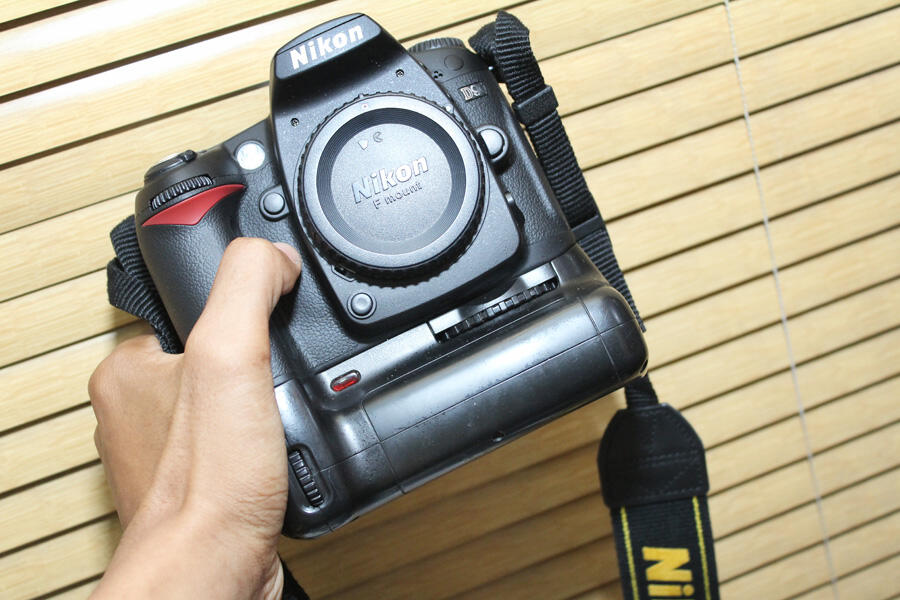 (WTS) Nikon D90 + 18 - 105VR. Banyak bonuss..