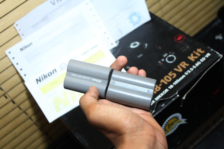 (WTS) Nikon D90 + 18 - 105VR. Banyak bonuss..