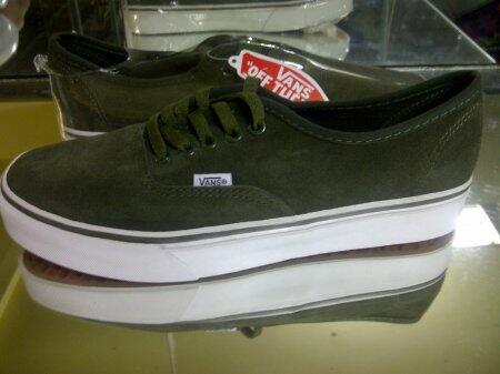 Jual Vans Replika Like Original dan Converse Low White Original Termurah!!!