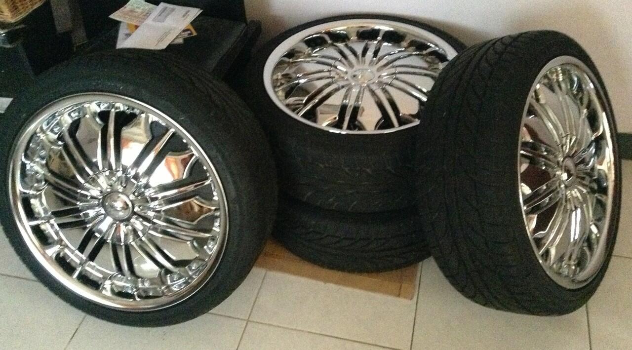 Terjual JUAL VELG R18 CHROME BAN ELEGANTE STYLE FOR 