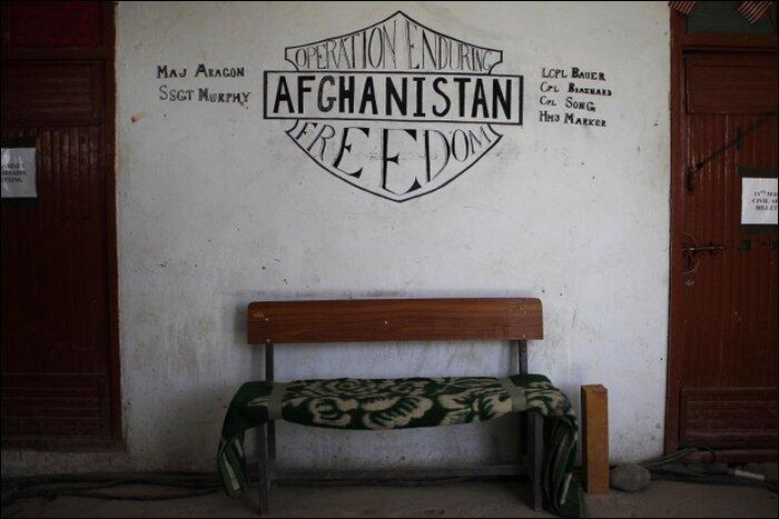 LUKISAN DIDING LUCU PERANG AFGANISTAN : USA VS TALIBAN