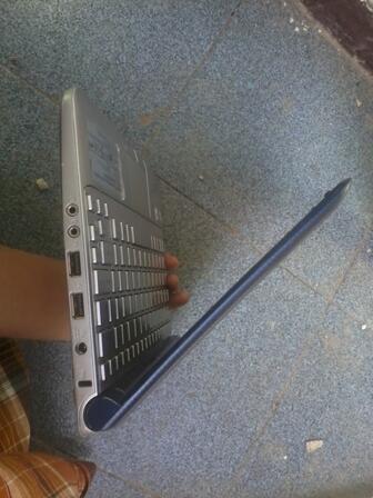 JUAL..BU..Netbook Toshiba NB305,,MURAHHH,,cod bandung