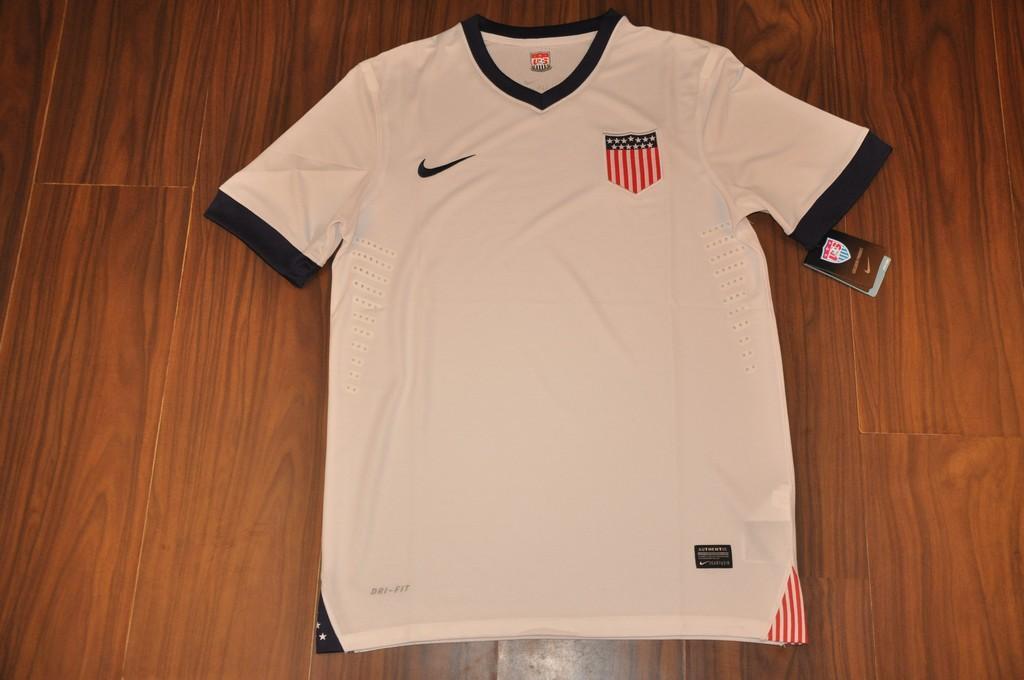 READY STOCK ! Jersey Grade Ori New Season 2013/2014 Grab it Fast !