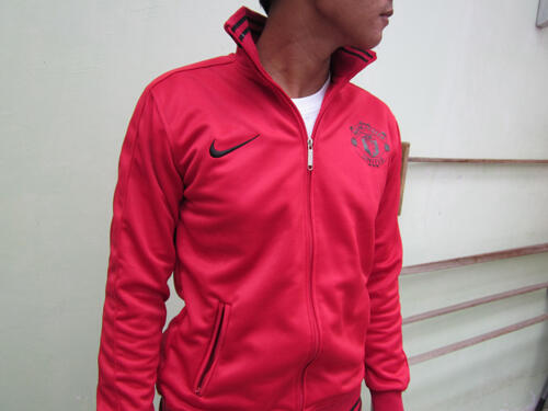 PRE-ORDER ARSENAL NIKE N98 UNOFFICIAL JACKET (terima reseller)