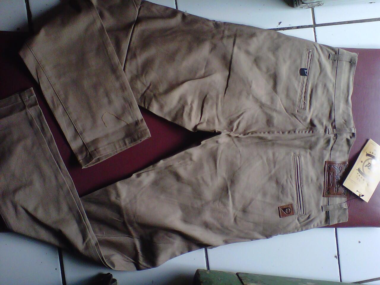 CHINO DC, PSD, ZARA, DICKIES, DROPDEAD, APRIL77