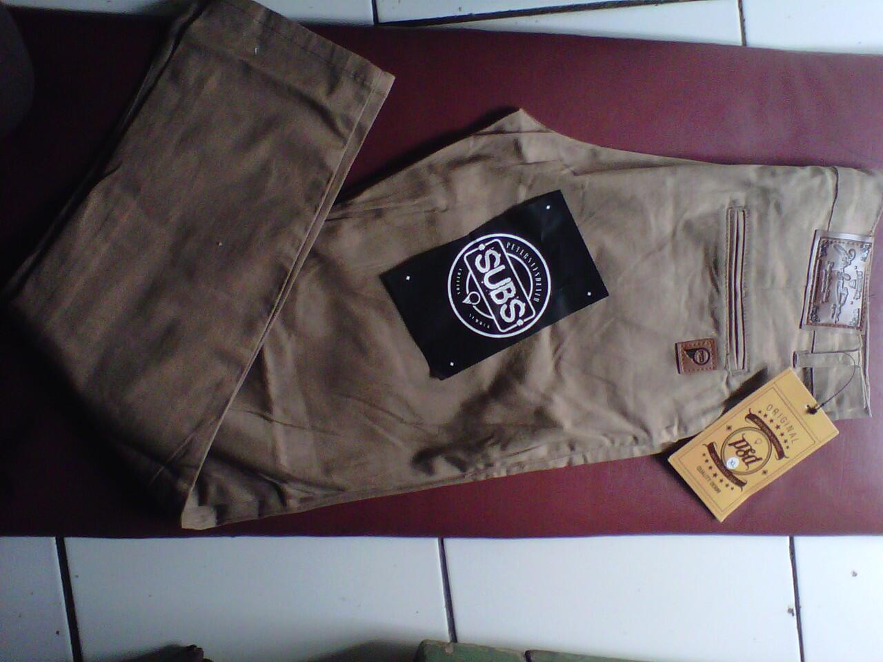 CHINO DC, PSD, ZARA, DICKIES, DROPDEAD, APRIL77