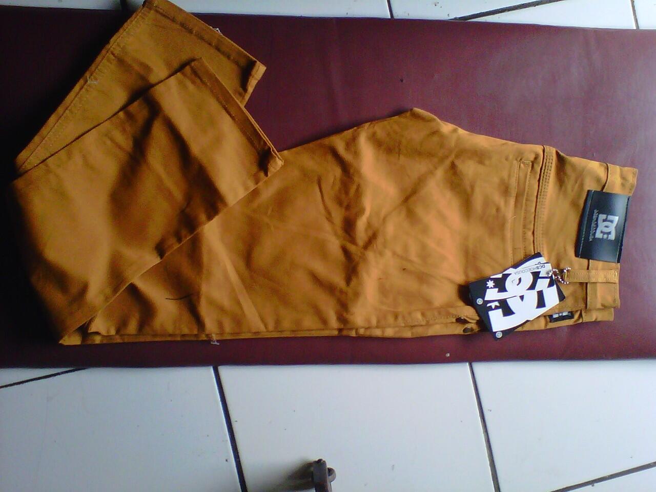 CHINO DC, PSD, ZARA, DICKIES, DROPDEAD, APRIL77