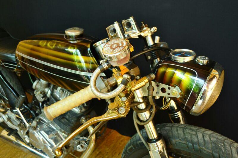 Dijual Caferacer kustom, mulus basic mesin glmax tapi sudah boreup tiger..
