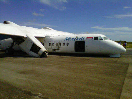 Merpati Crash Landing di Bandara El Tari, Evakuasi Diperkirakan 4 Jam 