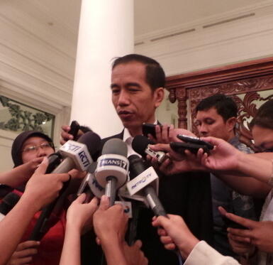 Jokowi Sindir Pengelola PRJ: Masa Usaha Kerak Telor Gini Harus Bayar? 