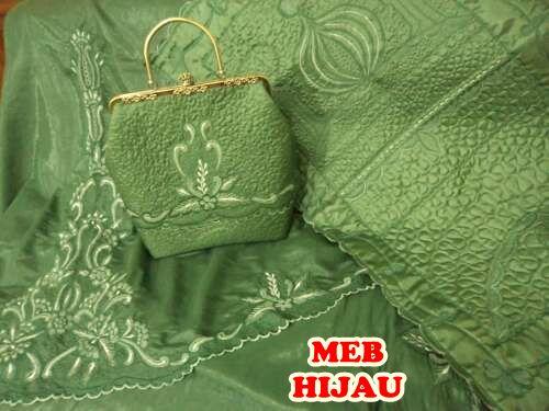 Mukena Sutra + Sajadah, Kode MEB