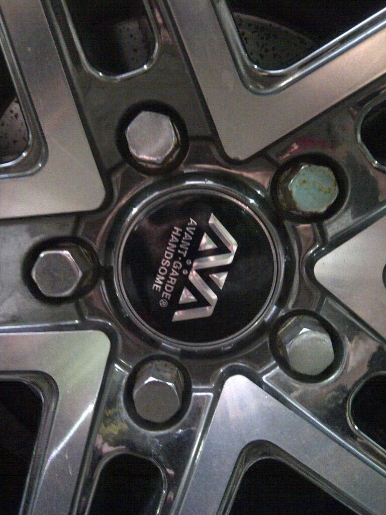 Velg AVANGARDE R 19 BELANG EX MERCY BOXER (2nd LIKE NEW) + PER CEPER ITALY