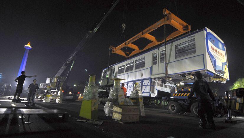 WOW Kereta contoh monorail dipamerkan di Monas