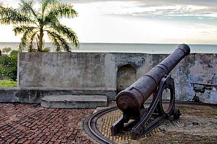 Fort Marlborough Wisata Sejarah Kota Bengkulu