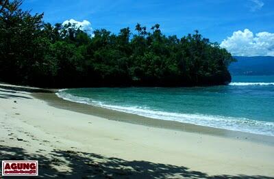 Pantai Indah di Indonesia 