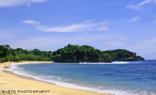 Pantai Indah di Indonesia 