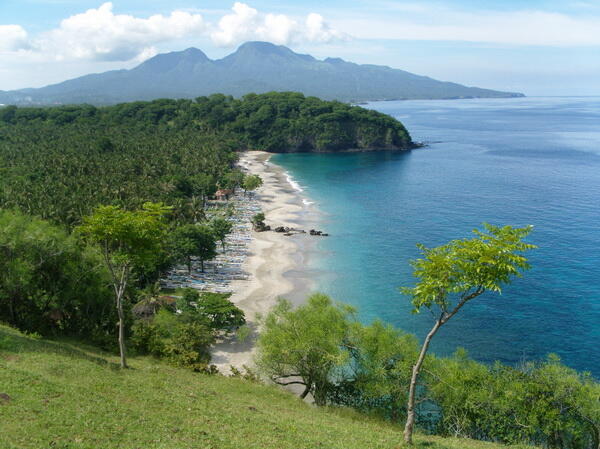 Pantai Indah di Indonesia 