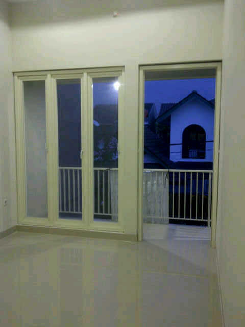 DIJUAL RUMAH BARU MINIMALIS DI KELAPA DUA TANGERANG (PK42)