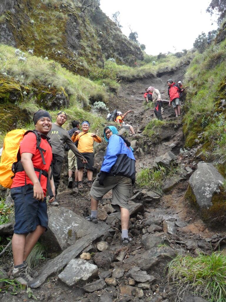 &#91;CATPER&#93;Kembali Kutemukan Puncak di Kenteng Songo 29-30 Maret