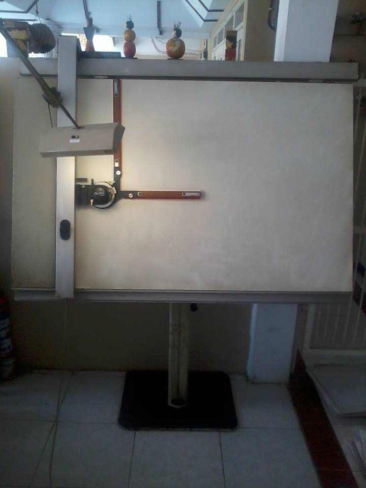 MEJA GAMBAR TEKNIK (ARSITEK)