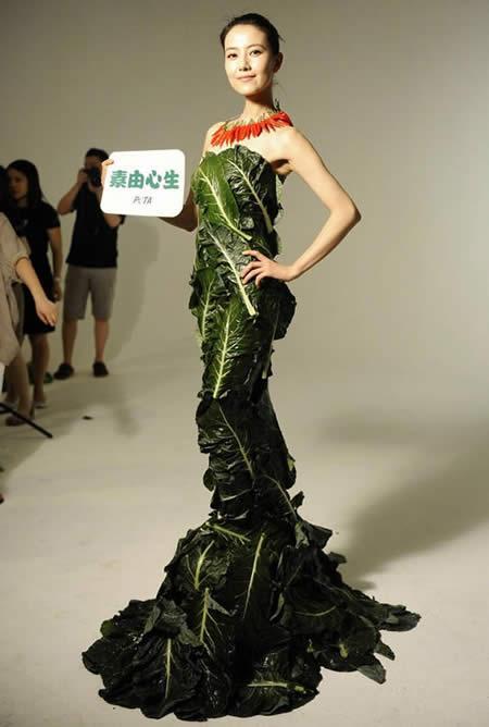 10 Gaun Wanita Yang Dibuat Dari Makanan 