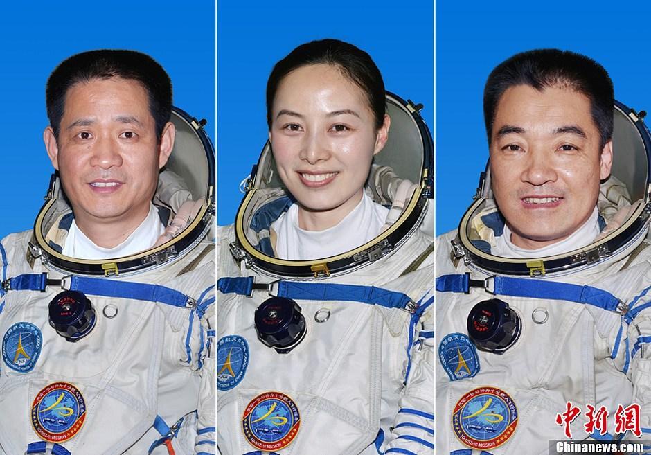 China launches three person crew on Shenzhou-10