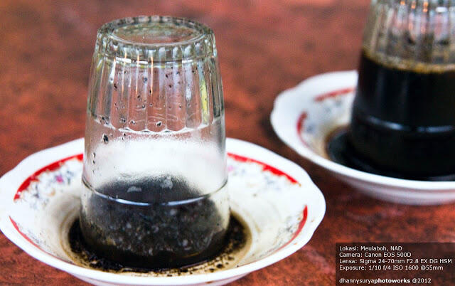 kopi terbalik ala kota meulaboh aceh