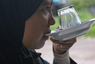 kopi terbalik ala kota meulaboh aceh