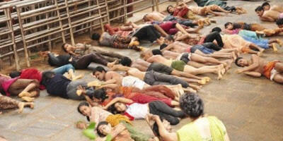 Ritual Unik, Mandi Air Ludah di India