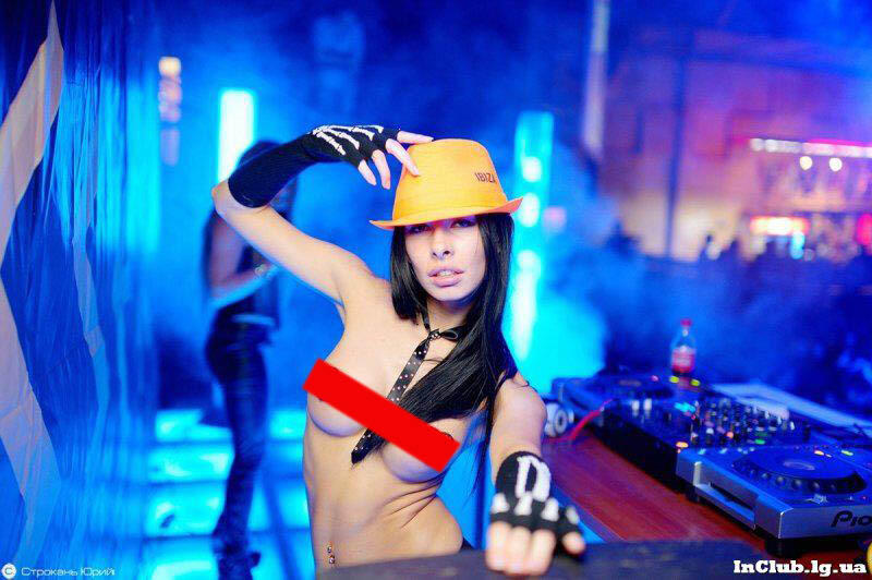 &#91;HOT&#93; Topless DJ Milana