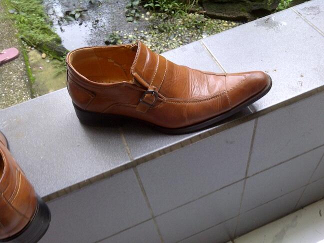 sepatu robelli mid boot size 40 handmade italy.... MURMER! brown leather