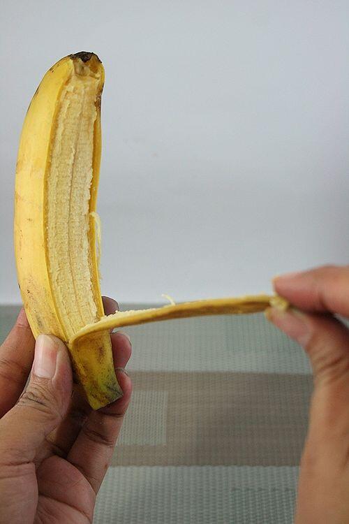 7 Cara Ngupas Pisang