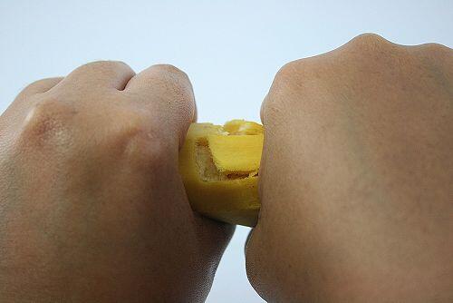 7 Cara Ngupas Pisang