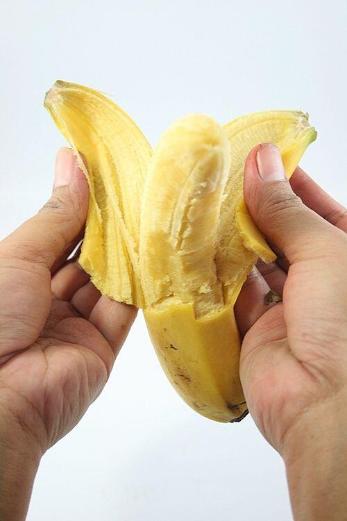 7 Cara Ngupas Pisang