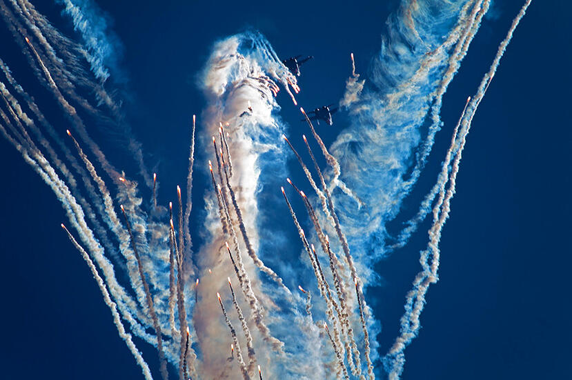 AMAZING PIC melukis malaikat di langit