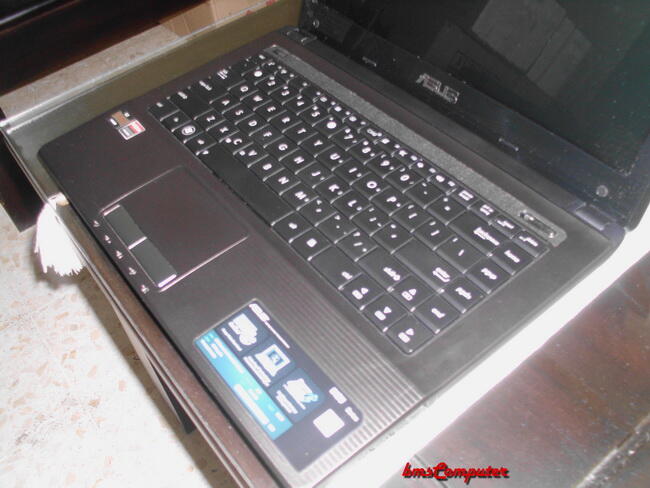 ASUS K43U-VX070D Laptop Gaming Bekas