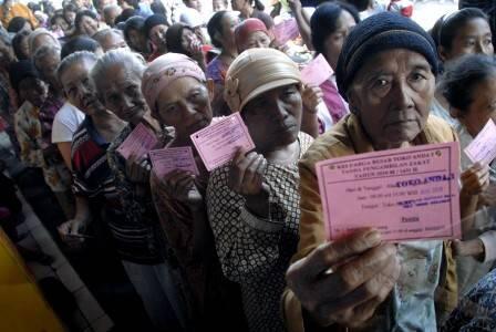 &#91;HOT&#93; negara yang paling menerapkan &quot;budaya antri&quot; adalah ..................?