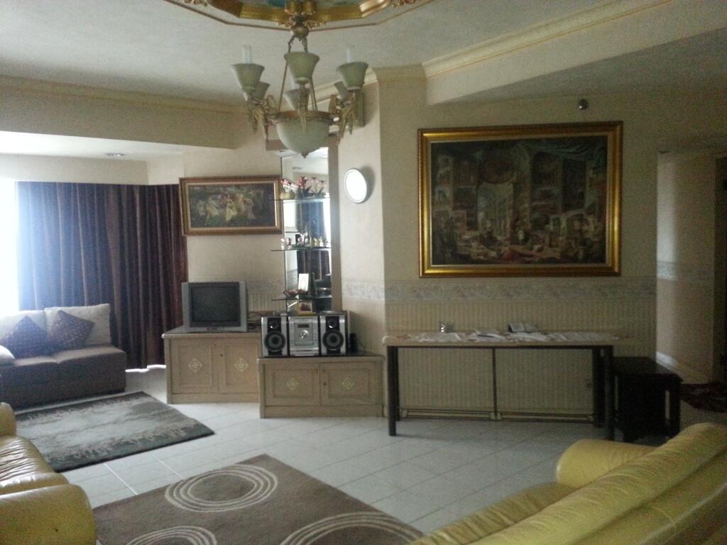 Terjual For Rent Apartemen Taman Anggrek 3 Br