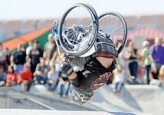 &#91;INSPIRATIF&#93; Aaron &quot;Wheelz&quot; Fotheringham, Atlet Kursi Roda Ekstrim