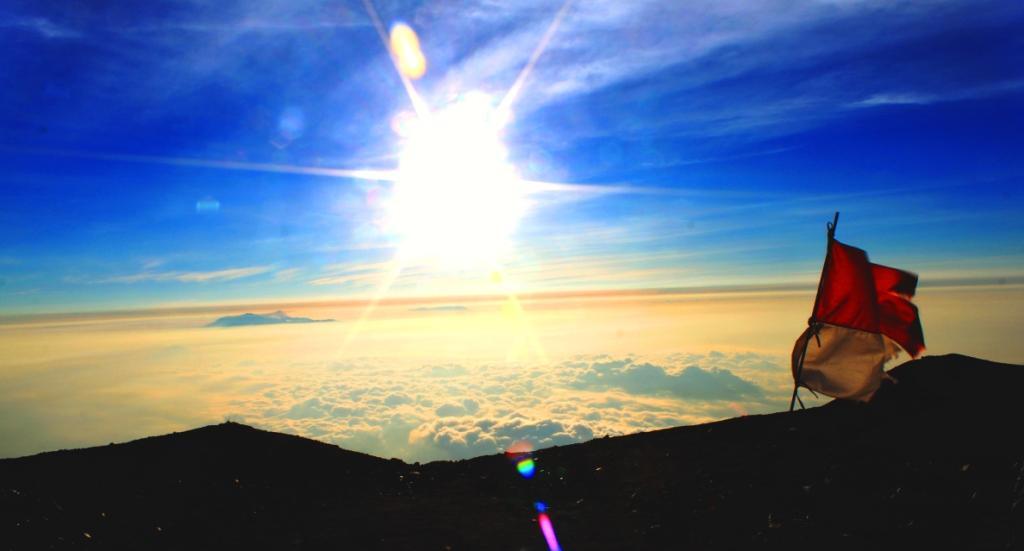Gunung Sumeru &#91;cari tahu&#93; gan