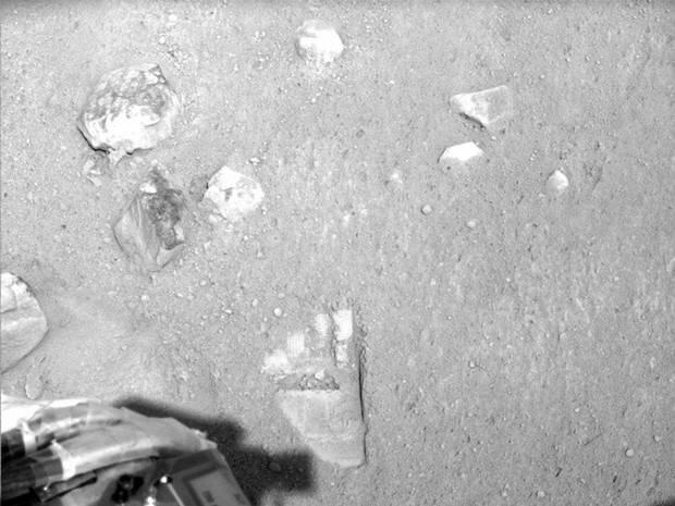 ADA PENAMPAKAN MAKHLUK ANEH DI PLANET MARS ?
