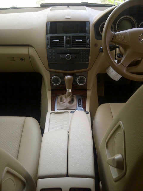 DIJUAL !!! Mercedes-benz C280 Elegance