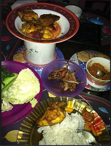 Makanan Maknyoooss Siang hari dan saat Hujan