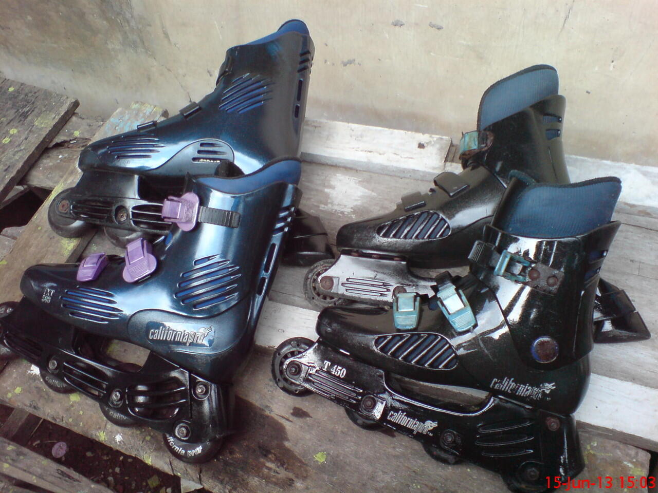 Terjual sepatu  roda  inline skate rollerblade california  