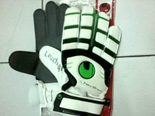 WTS Sarung tangan kiper ORIGINAL & BNIB 100% SUPER MURAH Cuma 99rb Umbro, Specs DLL